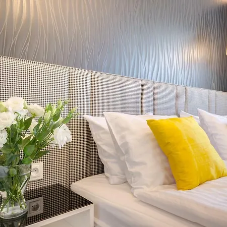Black&white Apart Studio Apartment